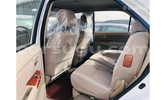Sayi Imported Toyota Fortuner White Mota in Import - Dubai a Burkina Faso Sayi Imported Toyota Fortuner White Mota in Import - Dubai a Burkina Faso