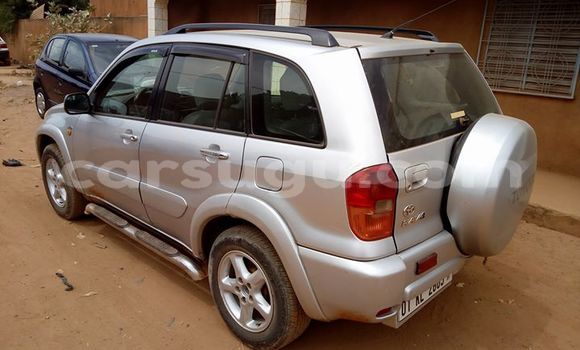 Acheter Occasion Voiture Toyota RAV4 Gris à Ouagadougou, Burkina-Faso Acheter Occasion Voiture Toyota RAV4 Gris à Ouagadougou, Burkina-Faso