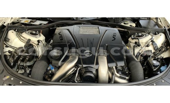 Acheter Import Voiture Mercedes-Benz 190 Blanc à Import - Dubai, Burkina-Faso Acheter Import Voiture Mercedes-Benz 190 Blanc à Import - Dubai, Burkina-Faso