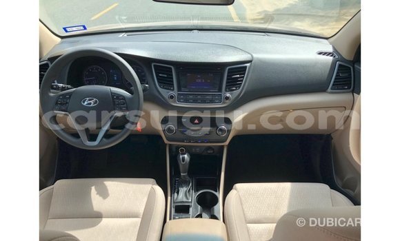 Sayi Imported Hyundai Tucson Red Mota in Import - Dubai a Burkina Faso Sayi Imported Hyundai Tucson Red Mota in Import - Dubai a Burkina Faso