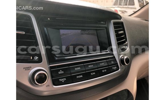 Sayi Imported Hyundai Tucson Red Mota in Import - Dubai a Burkina Faso Sayi Imported Hyundai Tucson Red Mota in Import - Dubai a Burkina Faso
