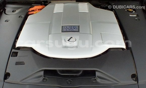 Sayi Imported Lexus LS White Mota in Import - Dubai a Burkina Faso Sayi Imported Lexus LS White Mota in Import - Dubai a Burkina Faso