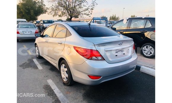 Sayi Imported Hyundai Accent Sauran Mota in Import - Dubai a Burkina Faso Sayi Imported Hyundai Accent Sauran Mota in Import - Dubai a Burkina Faso