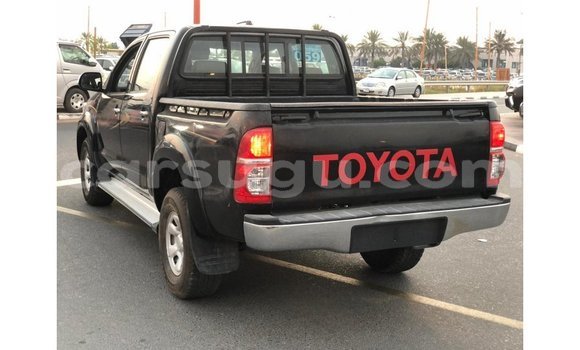 Sayi Imported Toyota Hilux Black Mota in Import - Dubai a Burkina Faso Sayi Imported Toyota Hilux Black Mota in Import - Dubai a Burkina Faso