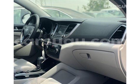 Sayi Imported Hyundai Tucson Black Mota in Import - Dubai a Burkina Faso Sayi Imported Hyundai Tucson Black Mota in Import - Dubai a Burkina Faso