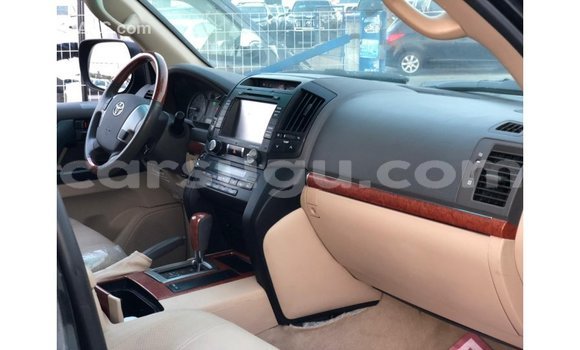 Sayi Imported Toyota Land Cruiser Black Mota in Import - Dubai a Burkina Faso Sayi Imported Toyota Land Cruiser Black Mota in Import - Dubai a Burkina Faso