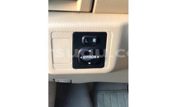 Sayi Imported Toyota Yaris White Mota in Import - Dubai a Burkina Faso Sayi Imported Toyota Yaris White Mota in Import - Dubai a Burkina Faso