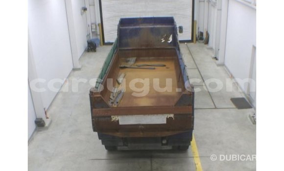 Acheter Import Utilitaire Nissan Evalia Bleu à Import - Dubai, Burkina-Faso Acheter Import Utilitaire Nissan Evalia Bleu à Import - Dubai, Burkina-Faso