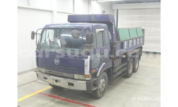 Acheter Import Utilitaire Nissan Evalia Bleu à Import - Dubai, Burkina-Faso Acheter Import Utilitaire Nissan Evalia Bleu à Import - Dubai, Burkina-Faso