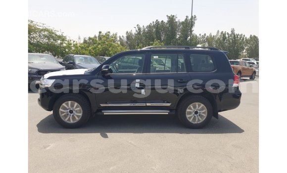 Sayi Imported Toyota Land Cruiser Black Mota in Import - Dubai a Burkina Faso Sayi Imported Toyota Land Cruiser Black Mota in Import - Dubai a Burkina Faso