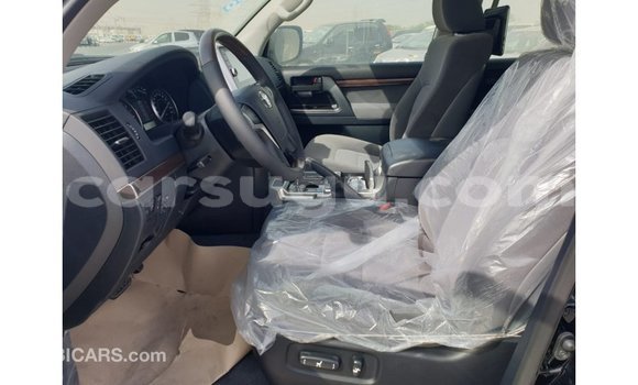 Sayi Imported Toyota Land Cruiser Black Mota in Import - Dubai a Burkina Faso Sayi Imported Toyota Land Cruiser Black Mota in Import - Dubai a Burkina Faso
