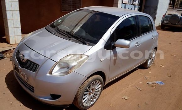 Acheter Occasion Voiture Toyota Yaris Gris à Ouagadougou, Burkina-Faso Acheter Occasion Voiture Toyota Yaris Gris à Ouagadougou, Burkina-Faso