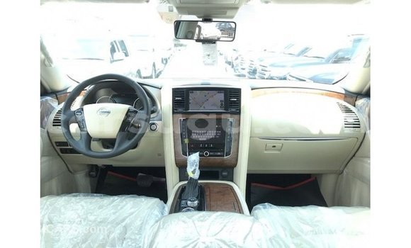Sayi Imported Nissan Patrol White Mota in Import - Dubai a Burkina Faso Sayi Imported Nissan Patrol White Mota in Import - Dubai a Burkina Faso