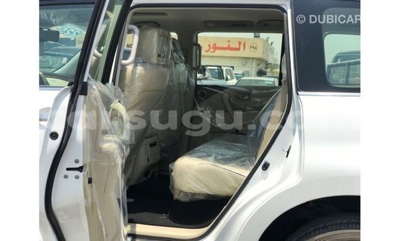 Sayi Imported Nissan Patrol White Mota in Import - Dubai a Burkina Faso Sayi Imported Nissan Patrol White Mota in Import - Dubai a Burkina Faso