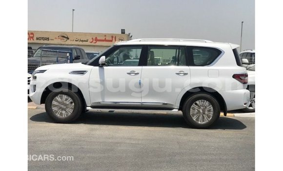 Sayi Imported Nissan Patrol White Mota in Import - Dubai a Burkina Faso Sayi Imported Nissan Patrol White Mota in Import - Dubai a Burkina Faso