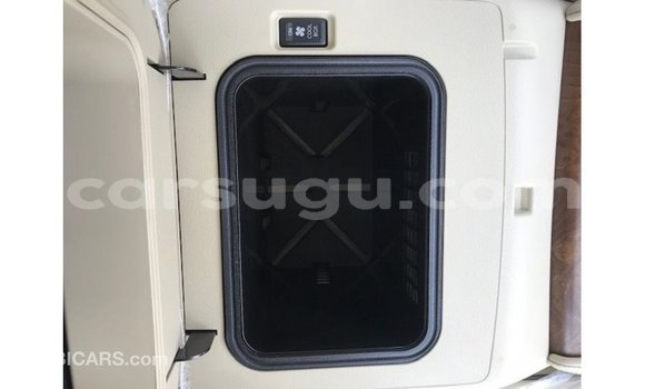 Sayi Imported Nissan Patrol White Mota in Import - Dubai a Burkina Faso Sayi Imported Nissan Patrol White Mota in Import - Dubai a Burkina Faso