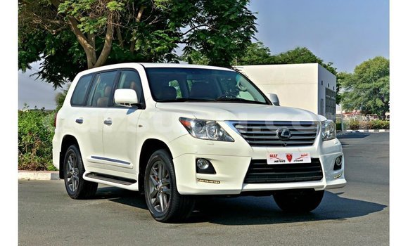 Acheter Import Voiture Lexus LX Blanc à Import - Dubai, Burkina-Faso Acheter Import Voiture Lexus LX Blanc à Import - Dubai, Burkina-Faso