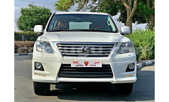 Acheter Import Voiture Lexus LX Blanc à Import - Dubai, Burkina-Faso Acheter Import Voiture Lexus LX Blanc à Import - Dubai, Burkina-Faso
