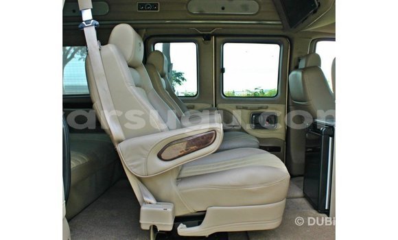 Acheter Import Voiture GMC Acadia Autre à Import - Dubai, Burkina-Faso Acheter Import Voiture GMC Acadia Autre à Import - Dubai, Burkina-Faso