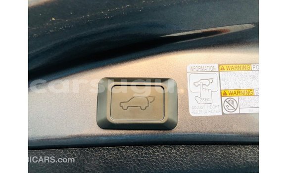 Sayi Imported Toyota HiAce Black Babbar mota in Import - Dubai a Burkina Faso Sayi Imported Toyota HiAce Black Babbar mota in Import - Dubai a Burkina Faso