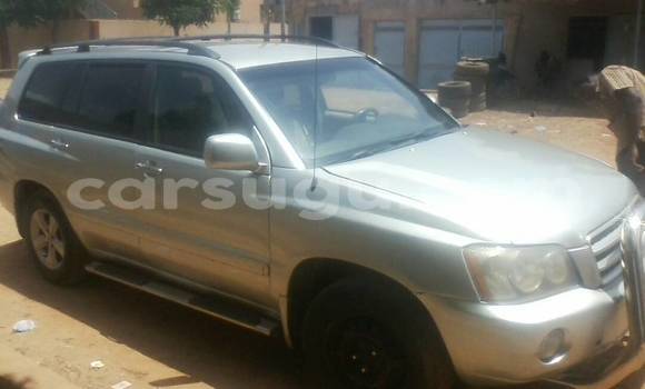 Acheter Occasion Voiture Toyota Highlander Gris à Ouagadougou, Burkina-Faso Acheter Occasion Voiture Toyota Highlander Gris à Ouagadougou, Burkina-Faso