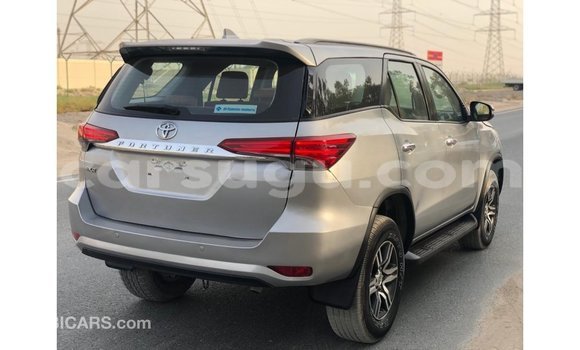 Sayi Imported Toyota Fortuner Sauran Mota in Import - Dubai a Burkina Faso Sayi Imported Toyota Fortuner Sauran Mota in Import - Dubai a Burkina Faso