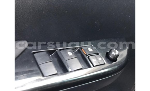 Sayi Imported Toyota Hilux White Mota in Import - Dubai a Burkina Faso Sayi Imported Toyota Hilux White Mota in Import - Dubai a Burkina Faso