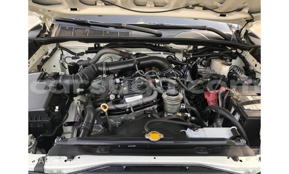 Sayi Imported Toyota Fortuner White Mota in Import - Dubai a Burkina Faso Sayi Imported Toyota Fortuner White Mota in Import - Dubai a Burkina Faso