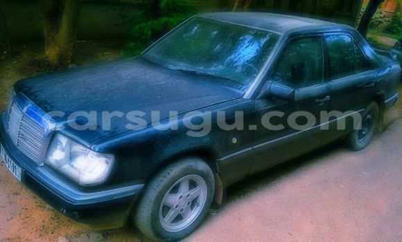 Acheter Occasion Voiture Mercedes-Benz 250 Noir à Ouagadougou, Burkina-Faso