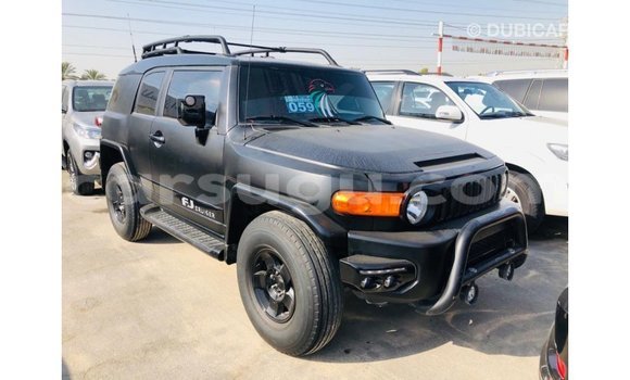 Sayi Imported Toyota FJ Cruiser Black Mota in Import - Dubai a Burkina Faso Sayi Imported Toyota FJ Cruiser Black Mota in Import - Dubai a Burkina Faso