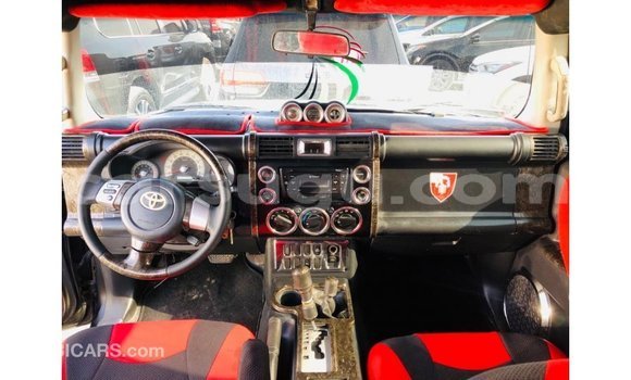 Sayi Imported Toyota FJ Cruiser Black Mota in Import - Dubai a Burkina Faso Sayi Imported Toyota FJ Cruiser Black Mota in Import - Dubai a Burkina Faso