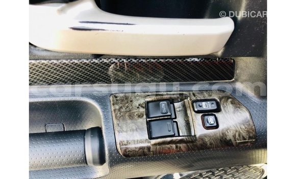 Sayi Imported Toyota FJ Cruiser Black Mota in Import - Dubai a Burkina Faso Sayi Imported Toyota FJ Cruiser Black Mota in Import - Dubai a Burkina Faso