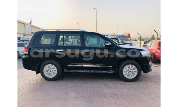 Sayi Imported Toyota Land Cruiser Black Mota in Import - Dubai a Burkina Faso Sayi Imported Toyota Land Cruiser Black Mota in Import - Dubai a Burkina Faso