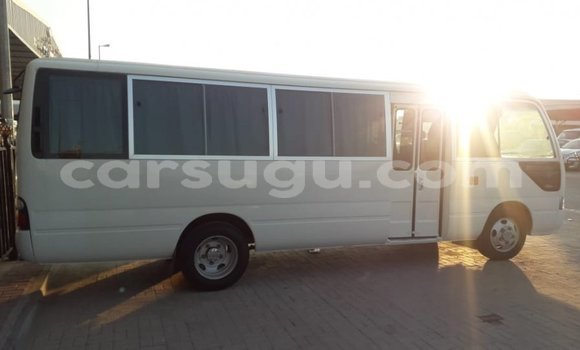 Sayi Imported Toyota Coaster White Mota in Import - Dubai a Burkina Faso Sayi Imported Toyota Coaster White Mota in Import - Dubai a Burkina Faso
