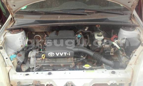 Acheter Occasion Voiture Toyota Yaris Gris à Ouagadougou, Burkina-Faso Acheter Occasion Voiture Toyota Yaris Gris à Ouagadougou, Burkina-Faso