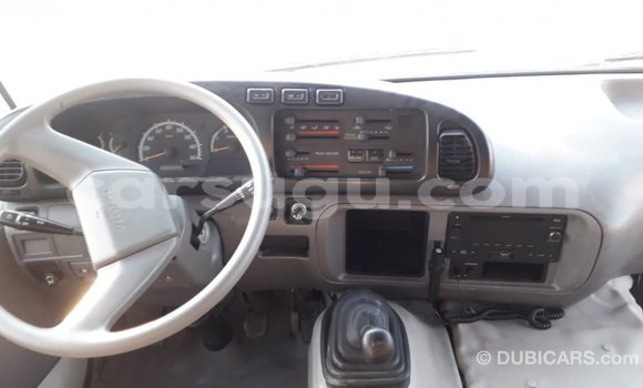 Sayi Imported Toyota Coaster White Mota in Import - Dubai a Burkina Faso Sayi Imported Toyota Coaster White Mota in Import - Dubai a Burkina Faso