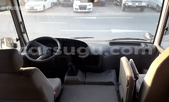 Sayi Imported Toyota Coaster White Mota in Import - Dubai a Burkina Faso Sayi Imported Toyota Coaster White Mota in Import - Dubai a Burkina Faso