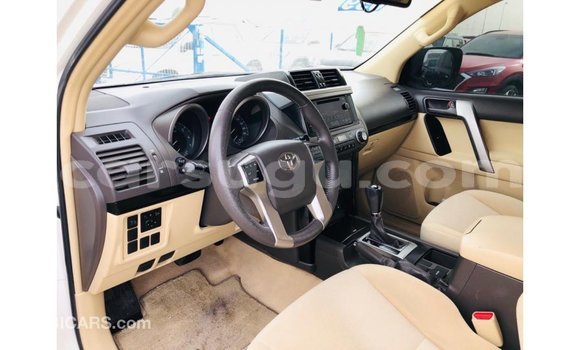Sayi Imported Toyota Prado White Mota in Import - Dubai a Burkina Faso Sayi Imported Toyota Prado White Mota in Import - Dubai a Burkina Faso