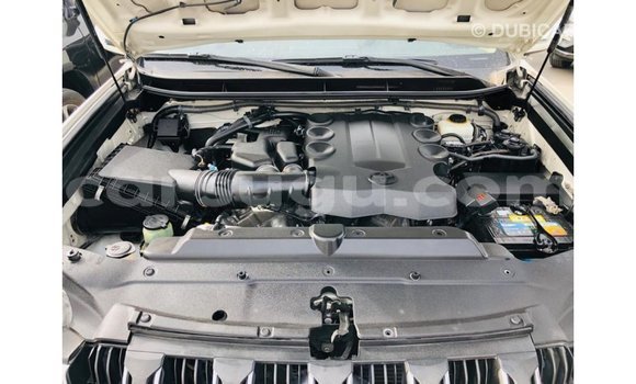 Sayi Imported Toyota Prado White Mota in Import - Dubai a Burkina Faso Sayi Imported Toyota Prado White Mota in Import - Dubai a Burkina Faso