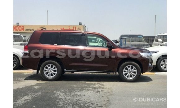 Sayi Imported Toyota Land Cruiser Red Mota in Import - Dubai a Burkina Faso Sayi Imported Toyota Land Cruiser Red Mota in Import - Dubai a Burkina Faso