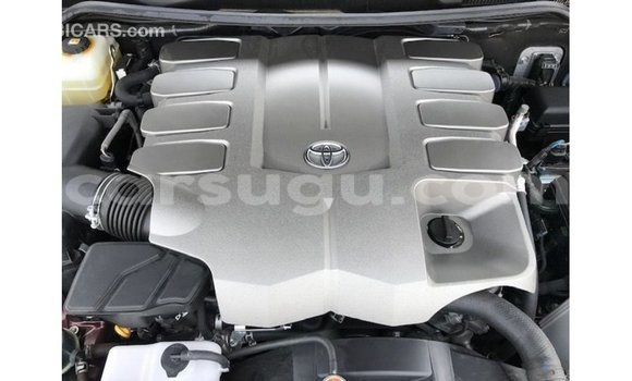 Sayi Imported Toyota Land Cruiser Red Mota in Import - Dubai a Burkina Faso Sayi Imported Toyota Land Cruiser Red Mota in Import - Dubai a Burkina Faso