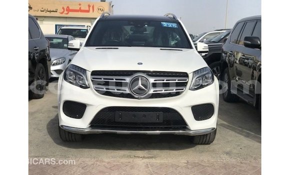 Sayi Imported Mercedes-Benz 190 White Mota in Import - Dubai a Burkina Faso Sayi Imported Mercedes-Benz 190 White Mota in Import - Dubai a Burkina Faso