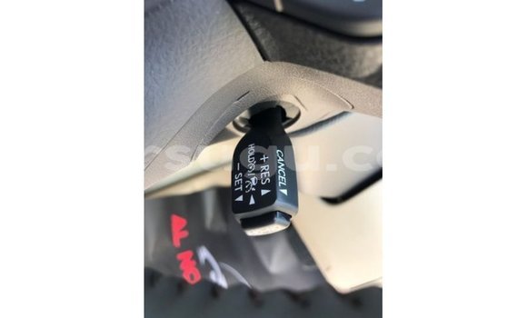 Sayi Imported Toyota Land Cruiser White Mota in Import - Dubai a Burkina Faso Sayi Imported Toyota Land Cruiser White Mota in Import - Dubai a Burkina Faso