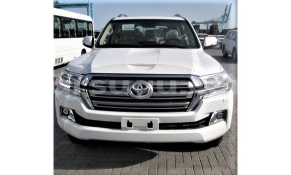 Acheter Import Voiture Toyota Land Cruiser Blanc à Import - Dubai, Burkina-Faso Acheter Import Voiture Toyota Land Cruiser Blanc à Import - Dubai, Burkina-Faso