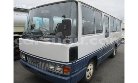 Sayi Imported Toyota Coaster White Mota in Import - Dubai a Burkina Faso Sayi Imported Toyota Coaster White Mota in Import - Dubai a Burkina Faso