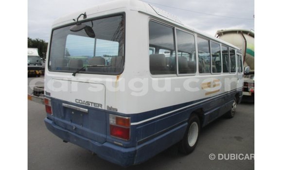 Sayi Imported Toyota Coaster White Mota in Import - Dubai a Burkina Faso Sayi Imported Toyota Coaster White Mota in Import - Dubai a Burkina Faso