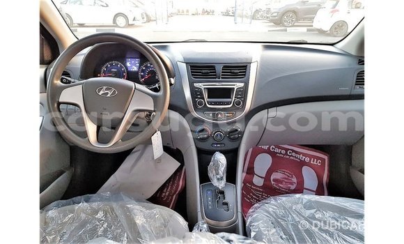 Sayi Imported Hyundai Accent Red Mota in Import - Dubai a Burkina Faso Sayi Imported Hyundai Accent Red Mota in Import - Dubai a Burkina Faso