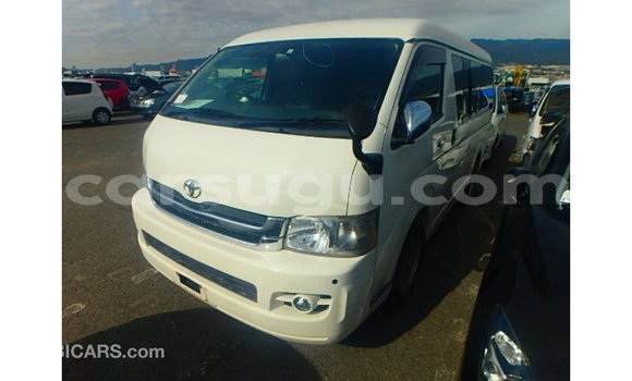 Sayi Imported Toyota Hiace White Mota in Import - Dubai a Burkina Faso Sayi Imported Toyota Hiace White Mota in Import - Dubai a Burkina Faso