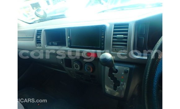 Sayi Imported Toyota Hiace White Mota in Import - Dubai a Burkina Faso Sayi Imported Toyota Hiace White Mota in Import - Dubai a Burkina Faso