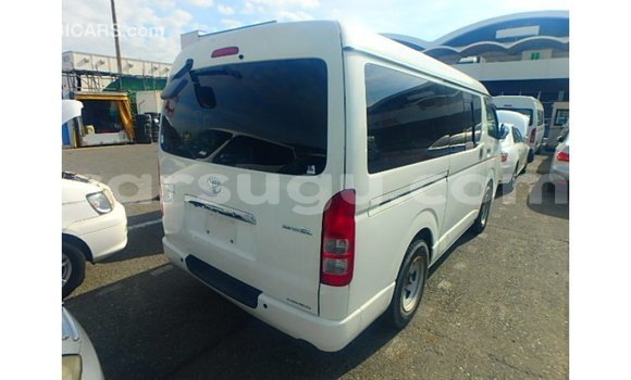 Sayi Imported Toyota Hiace White Mota in Import - Dubai a Burkina Faso Sayi Imported Toyota Hiace White Mota in Import - Dubai a Burkina Faso
